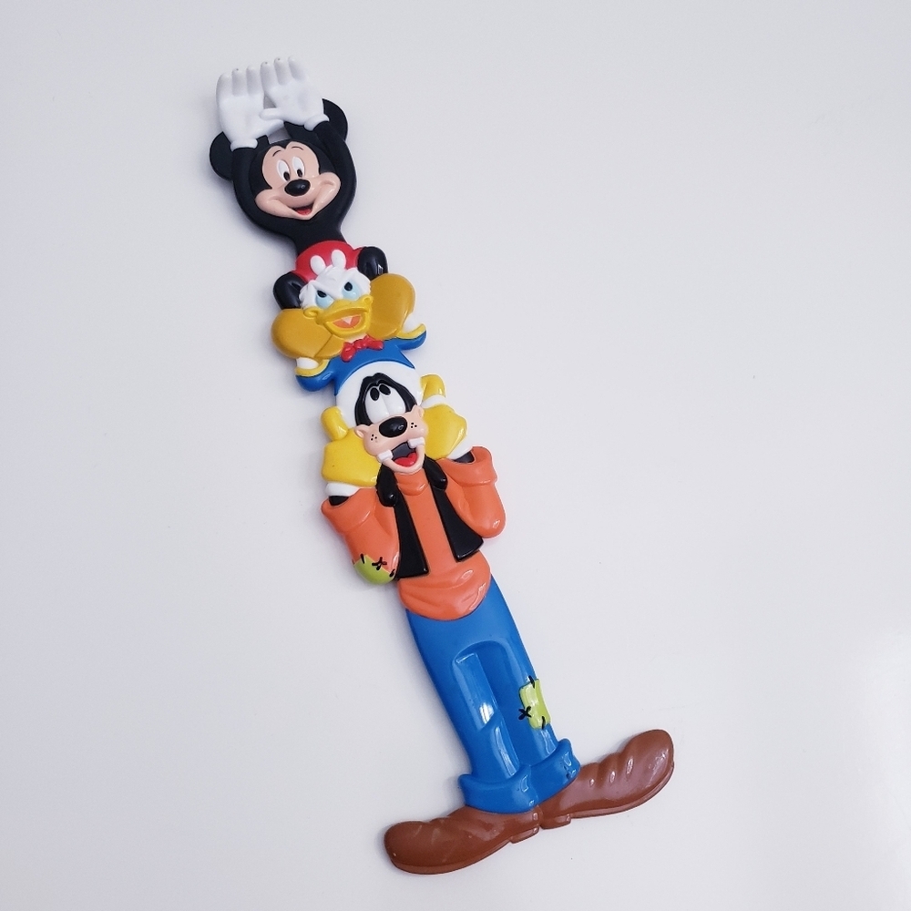 Vintage Disney World Stacked Back Scratcher